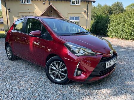 TOYOTA YARIS 1.5 VVT-i Icon Tech